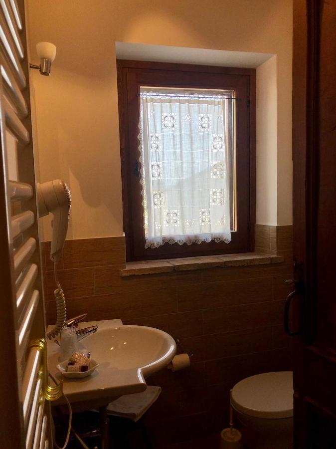 Fontebella Bed & Breakfast Montemarciano Ngoại thất bức ảnh